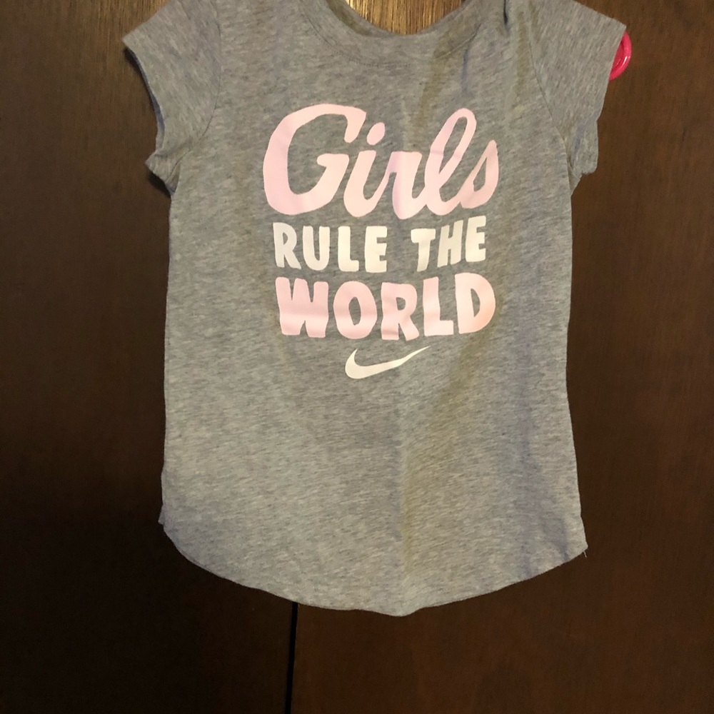 Girls tee 3/$5